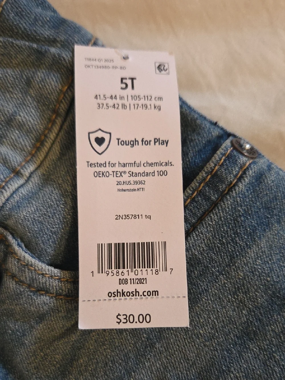 OshKosh B'gosh Boys Straight Jeans in Medium Blue Wash NWT